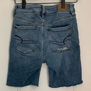 American Eagle cropped shorts size 6